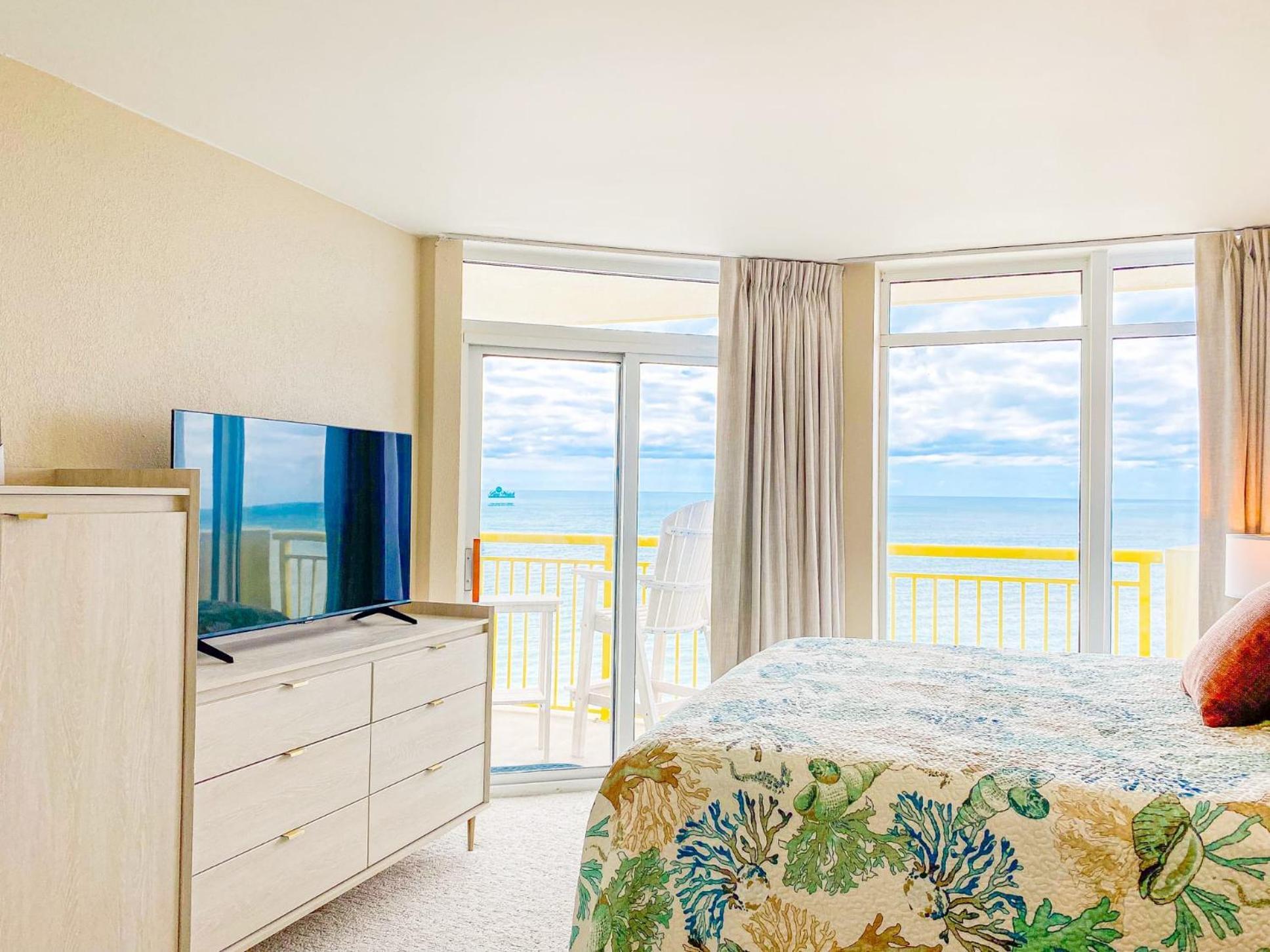 Bay Watch Resort Luxe Oceanfront End Unit Myrtle Beach Exterior photo